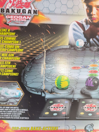 OUTLET Bakugan Battle Matrix Arena Walk Geogan Rising + figurka i karty USZKODZONE OPAKOWANIE